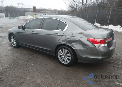 2011 Honda Accord 2.4 Ex-L z USA, uszkodzony, nr VIN 1HGCP2F84BA031574